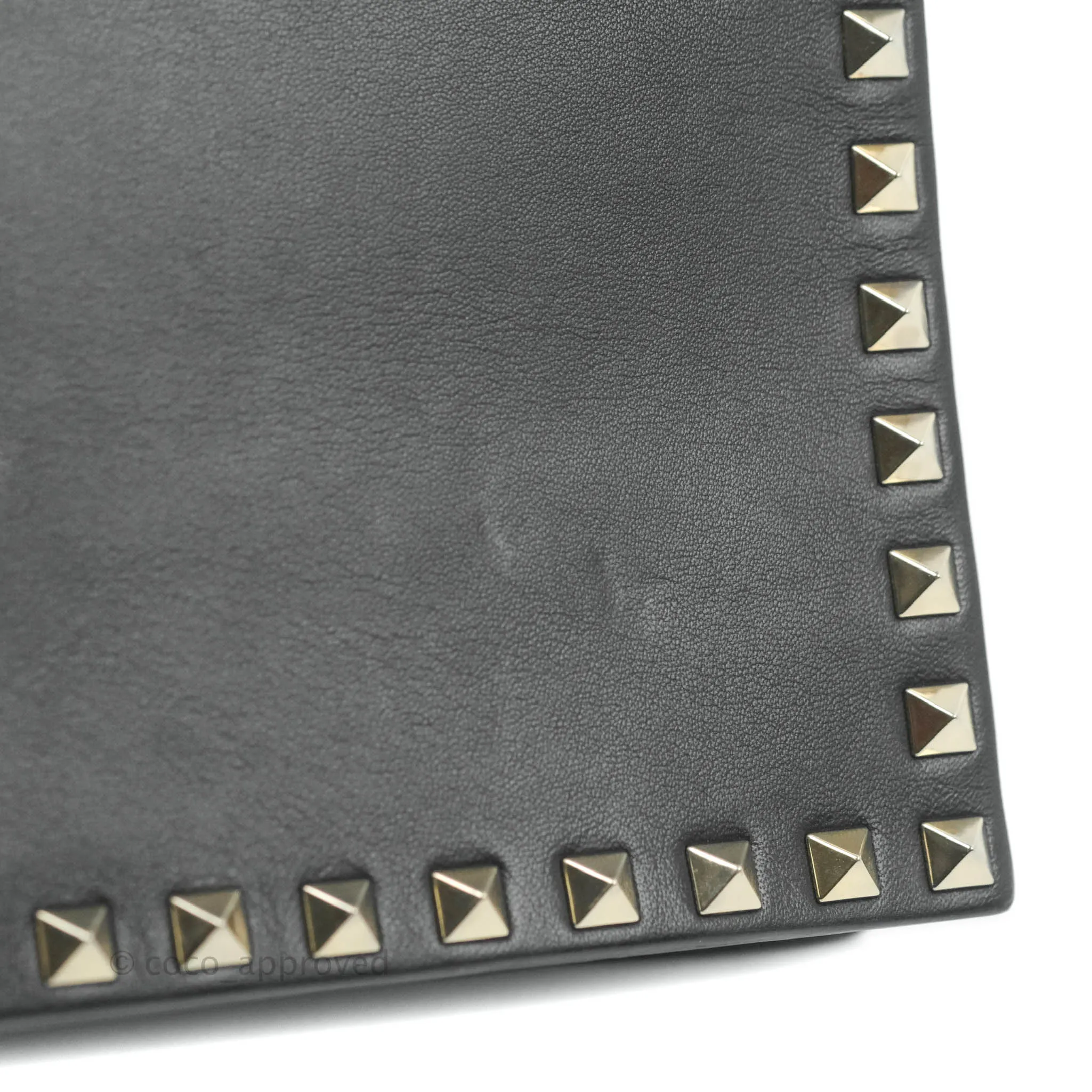 Valentino Nappa Rockstud Wristlet Clutch Black
