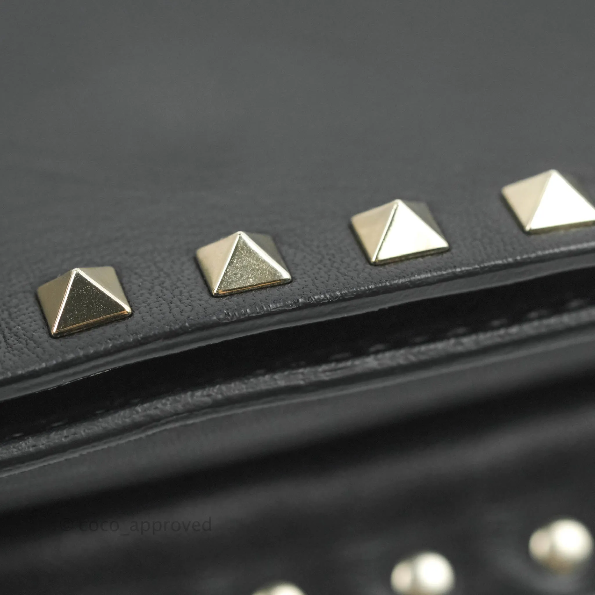 Valentino Nappa Rockstud Wristlet Clutch Black