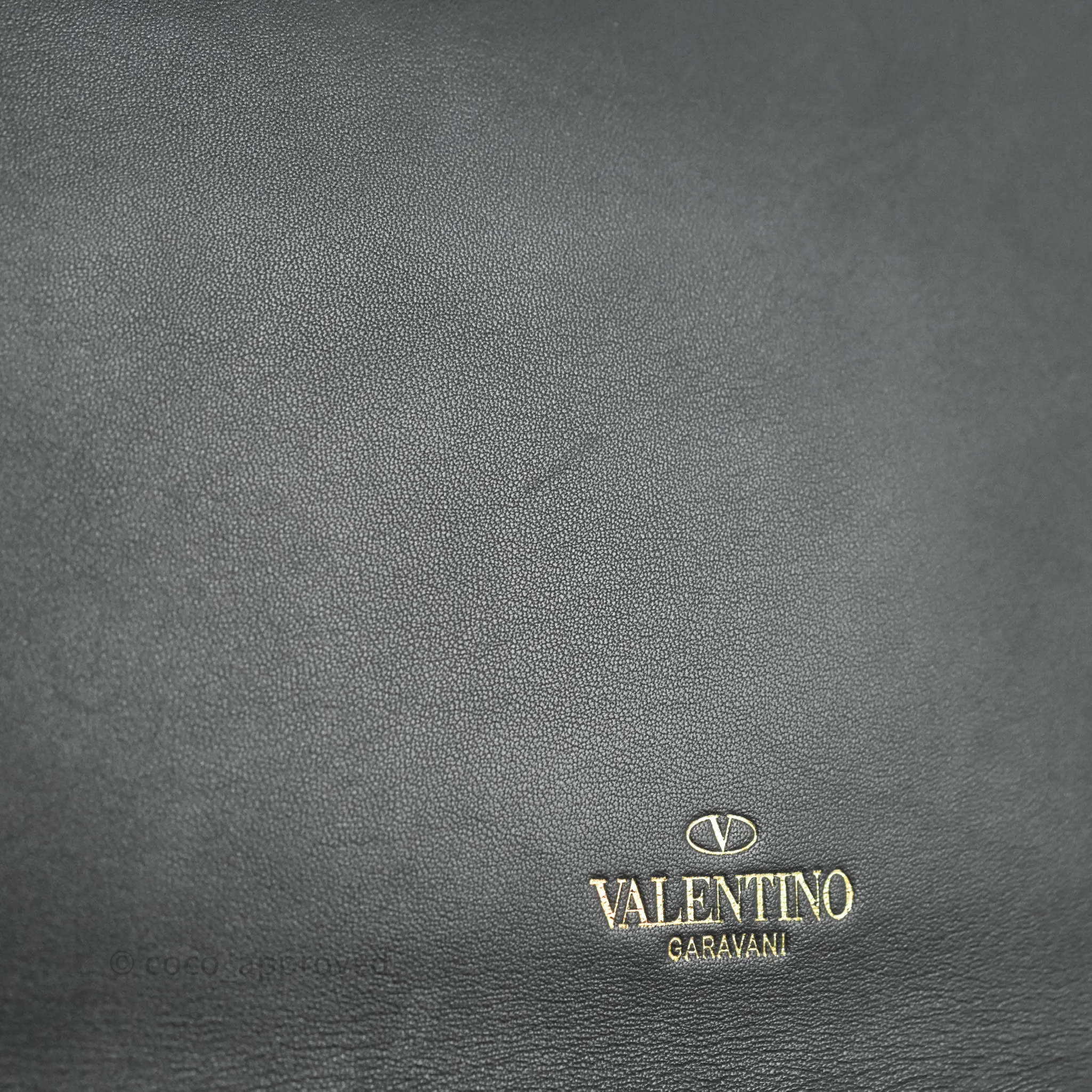 Valentino Nappa Rockstud Wristlet Clutch Black