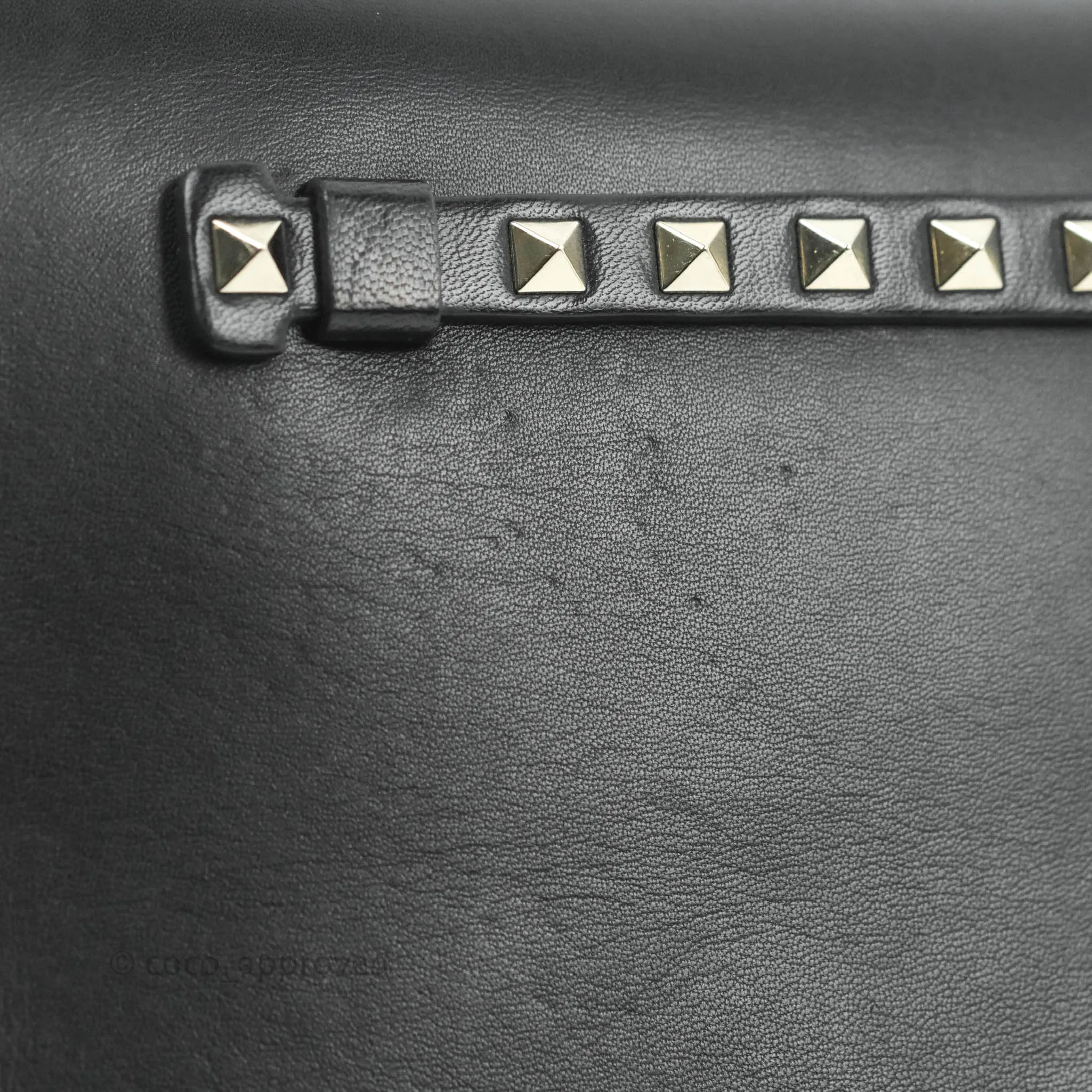 Valentino Nappa Rockstud Wristlet Clutch Black