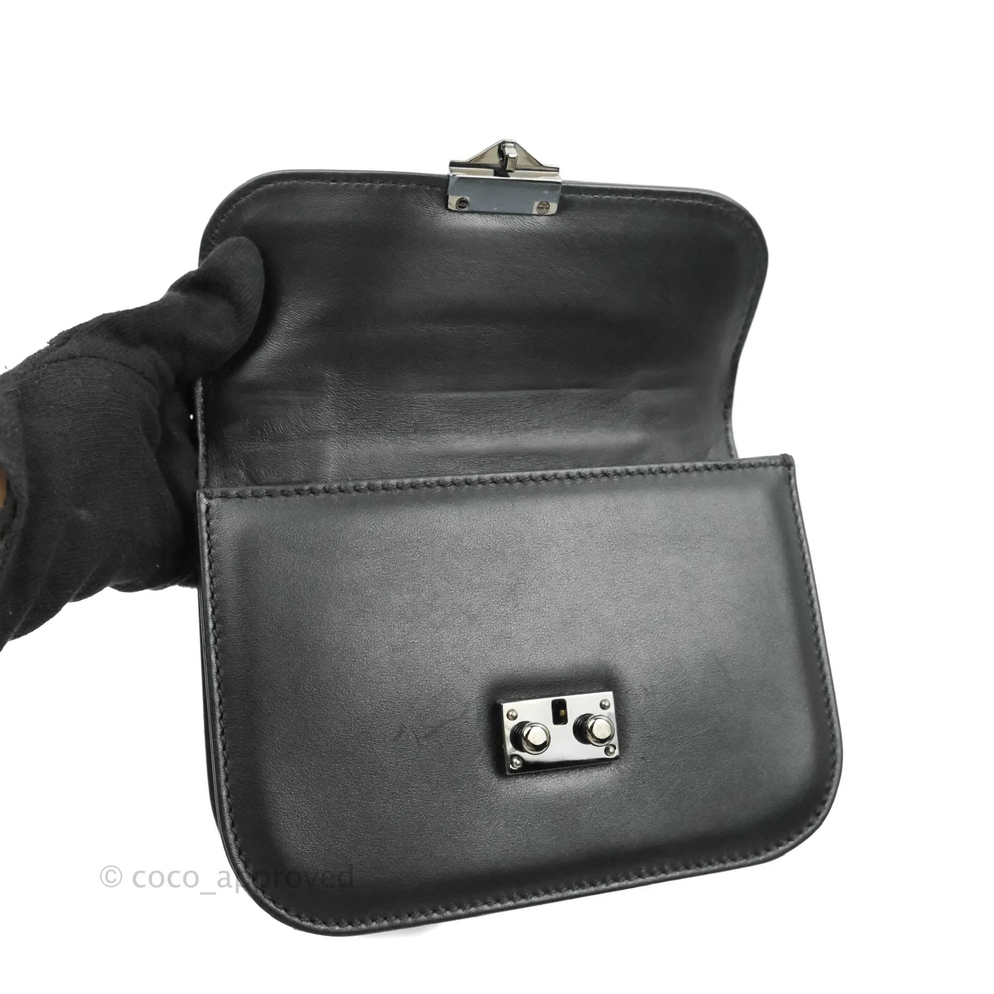 Valentino Vitello Small Glam Lock Rockstud Flap So Black